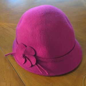 Wool Magenta bucket hat